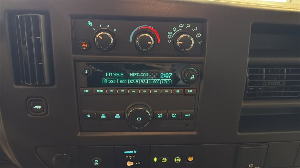 2025 GMC Savana Cargo 3500 Work Van