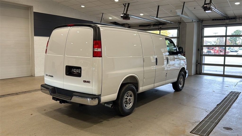 2025 GMC Savana Cargo 3500 Work Van