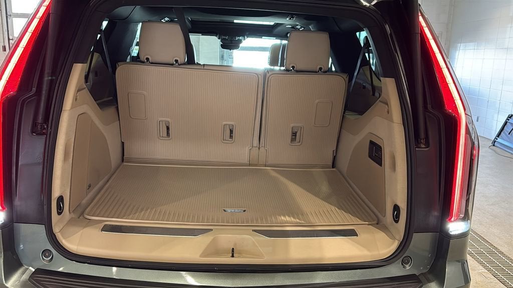 2023 Cadillac Escalade ESV Premium Luxury