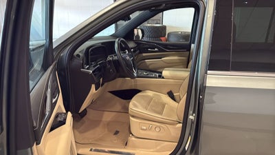 2023 Cadillac Escalade ESV Premium Luxury