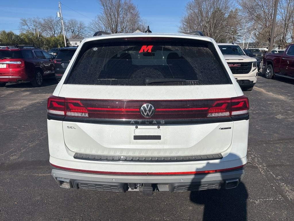 2024 Volkswagen Atlas 2.0T Peak Edition SEL