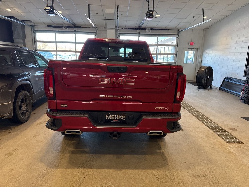 2025 GMC Sierra 1500 AT4