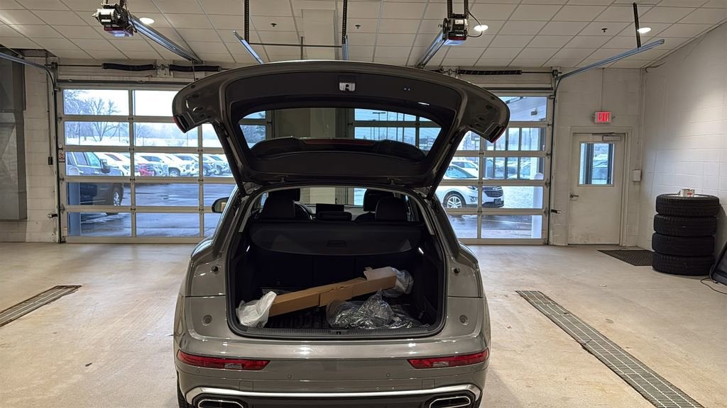 2023 Audi Q5 S line Premium Plus