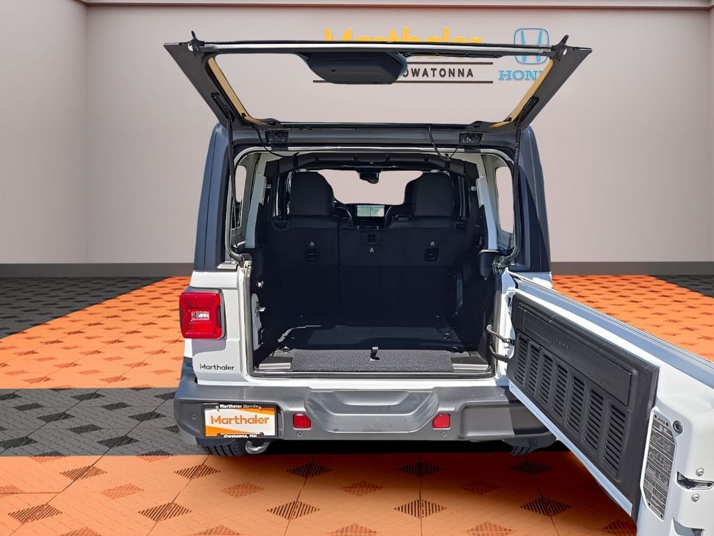 2024 Jeep Wrangler Sahara
