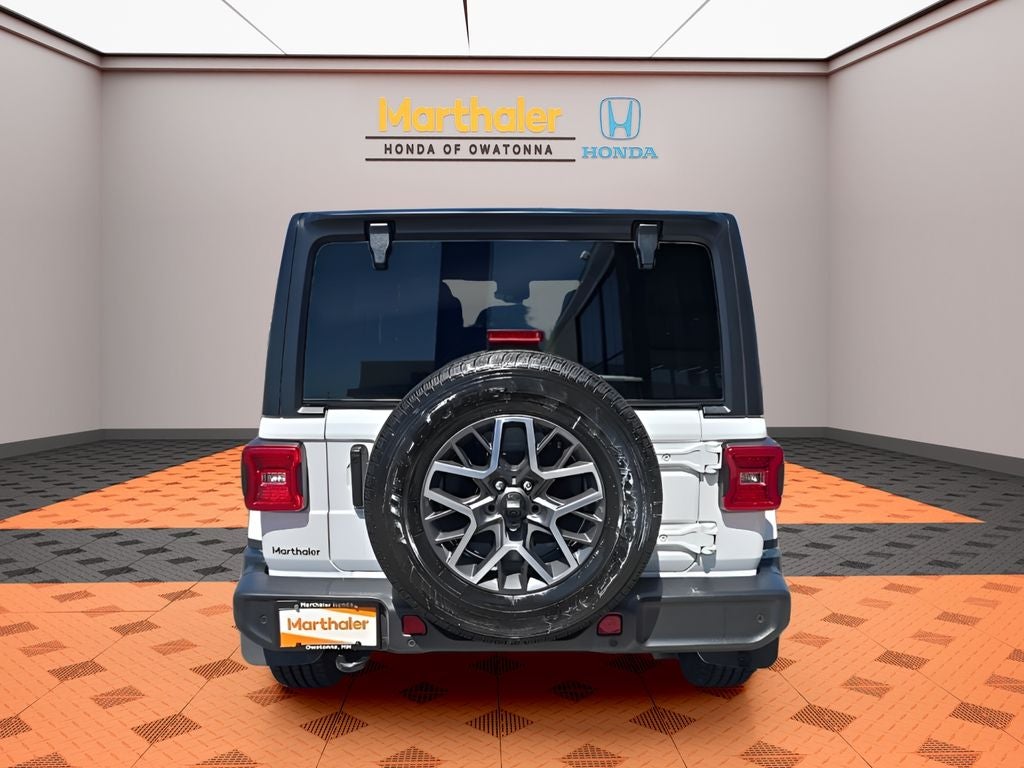 2024 Jeep Wrangler Sahara