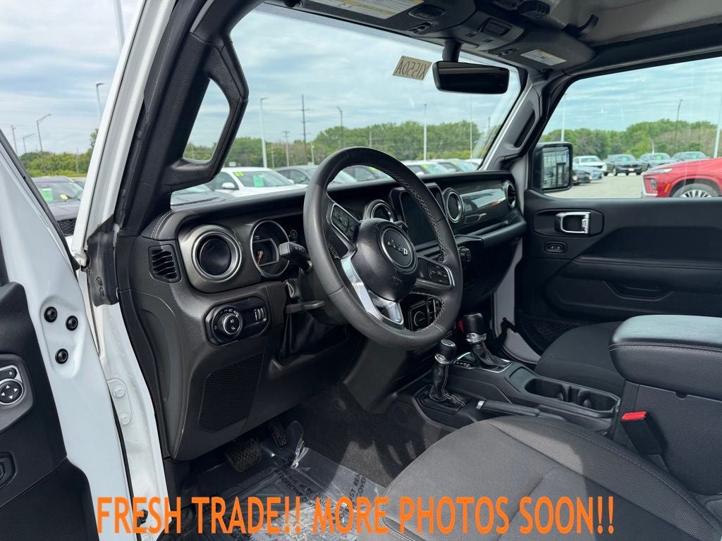 2023 Jeep Gladiator Overland