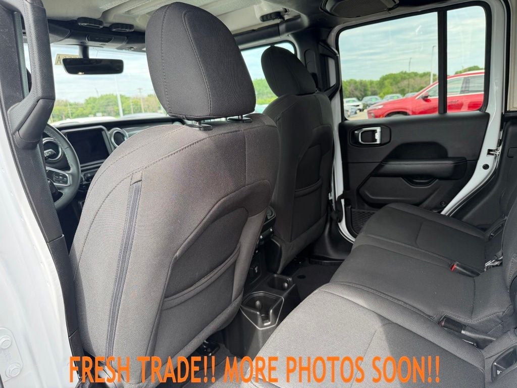 2023 Jeep Gladiator Overland