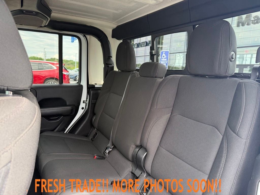 2023 Jeep Gladiator Overland