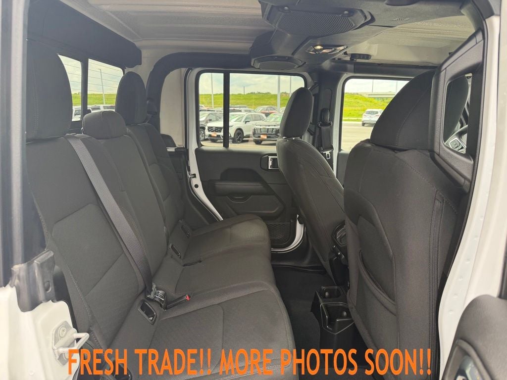 2023 Jeep Gladiator Overland
