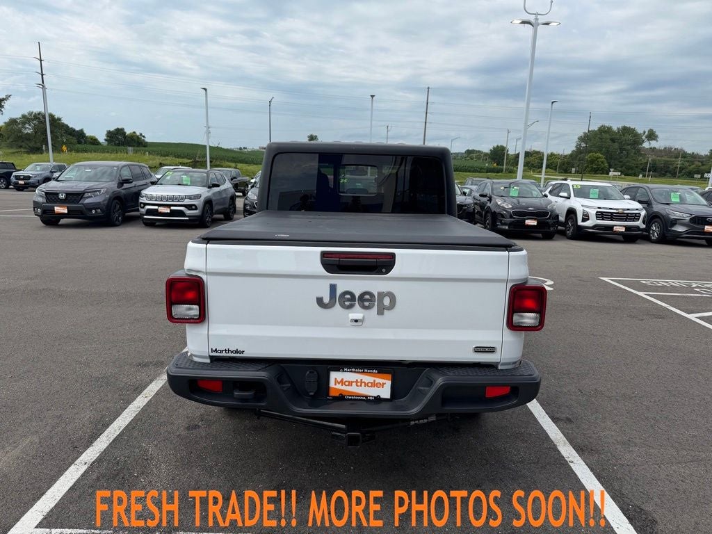 2023 Jeep Gladiator Overland