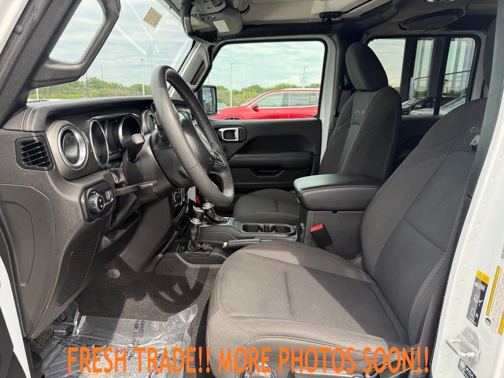 2023 Jeep Gladiator Overland