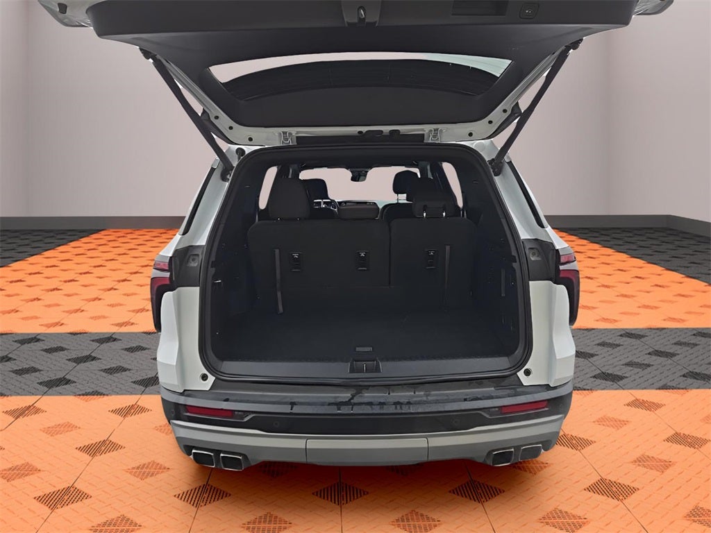 2025 Chevrolet Traverse LT 2LT