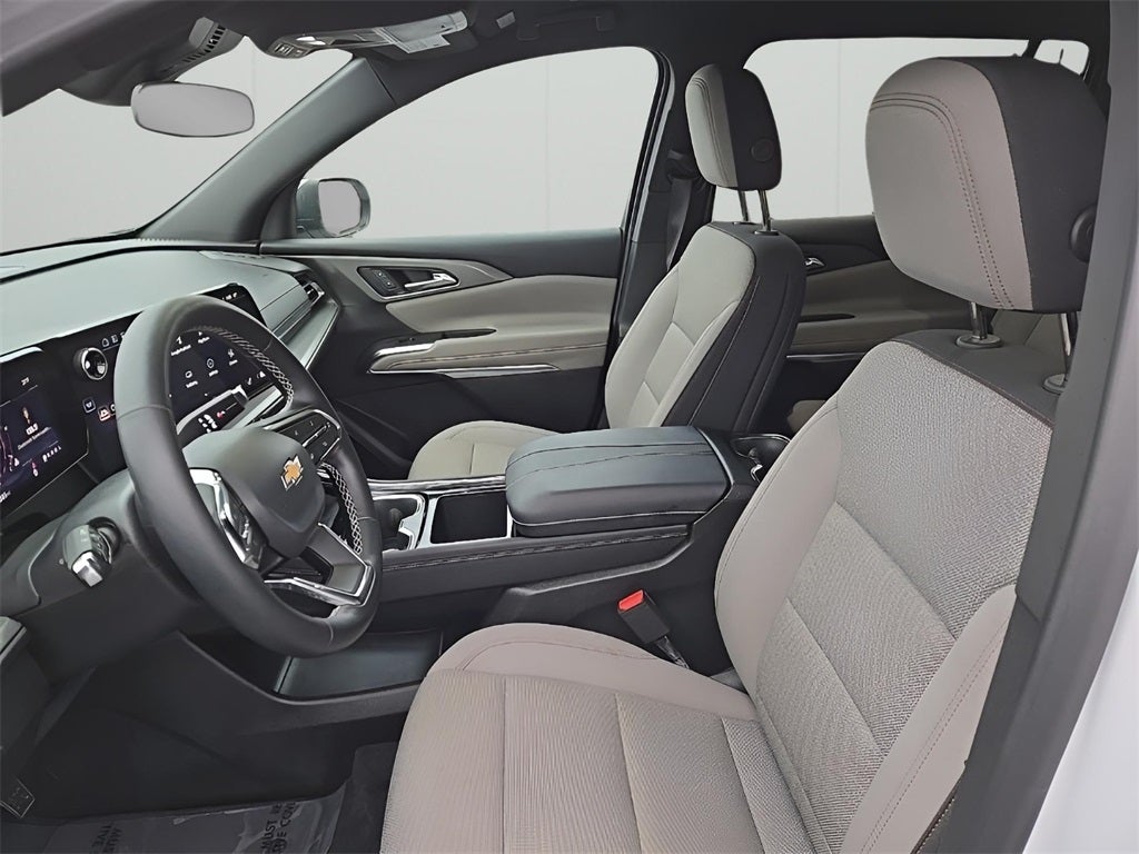 2025 Chevrolet Traverse LT 2LT