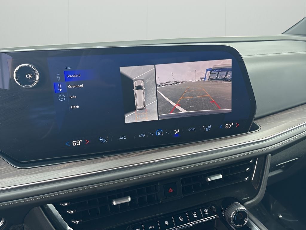 2025 Chevrolet Suburban Z71