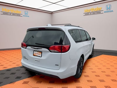 2020 Chrysler Pacifica Launch Edition