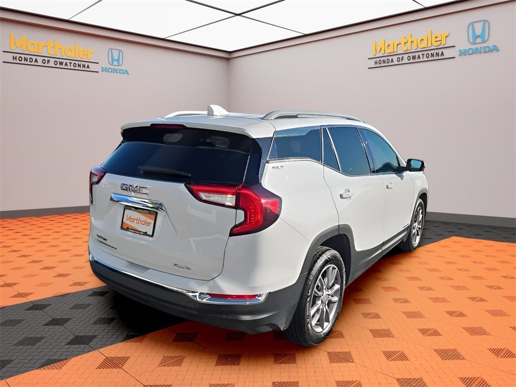 2023 GMC Terrain SLT