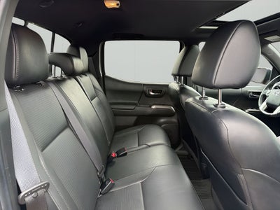 2022 Toyota Tacoma Limited V6