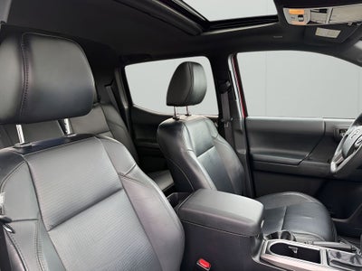 2022 Toyota Tacoma Limited V6
