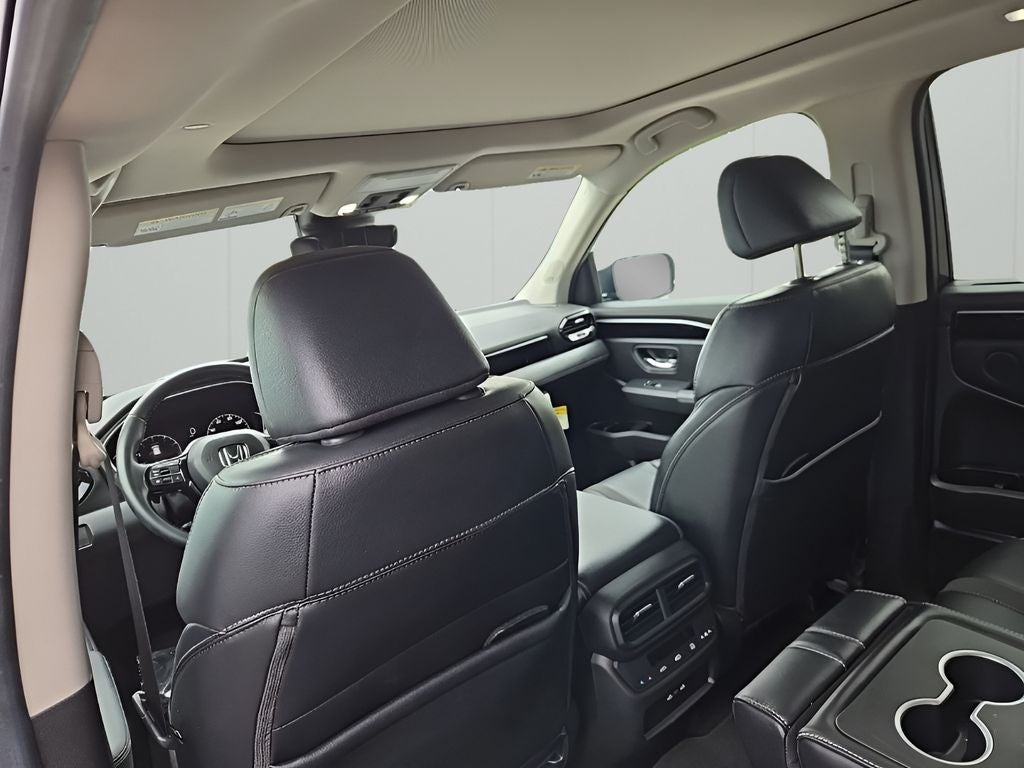 2025 Honda Pilot Touring