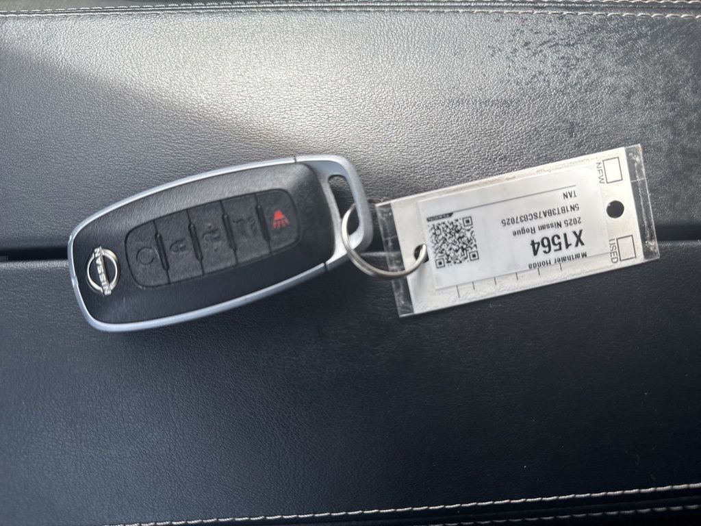 2025 Nissan Rogue SV
