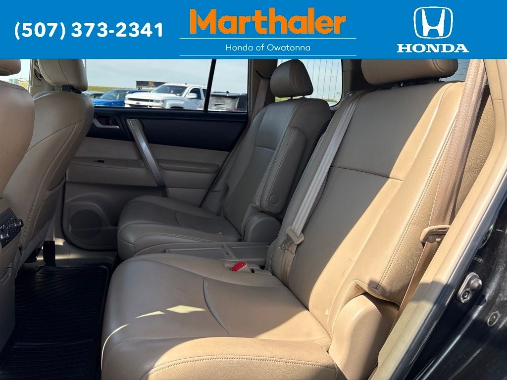 2013 Toyota Highlander SE