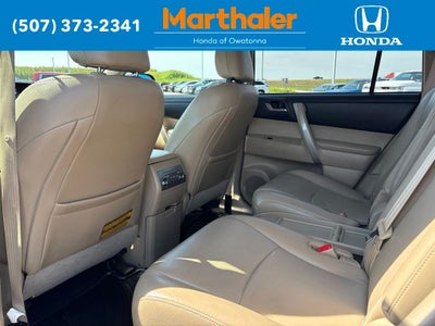 2013 Toyota Highlander SE