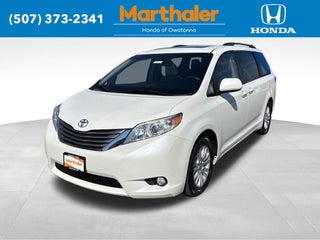 2017 Toyota Sienna XLE 8 Passenger