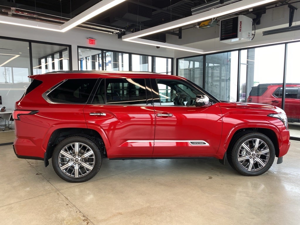 2023 Toyota Sequoia SR5