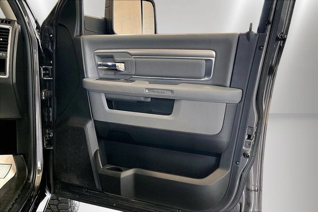 2020 RAM 1500 Classic Warlock Crew Cab 4x4 5'7" Box