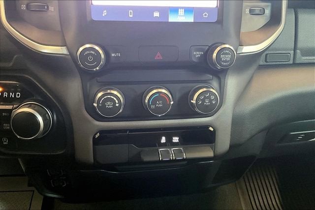 2022 RAM 1500 Big Horn Quad Cab 4x4 6'4" Box