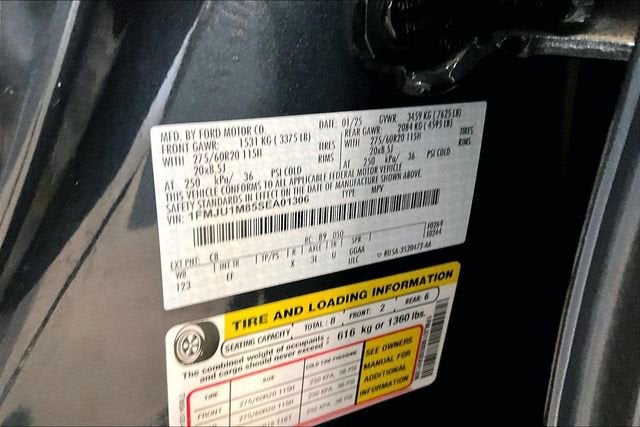 2025 Ford Expedition Platinum