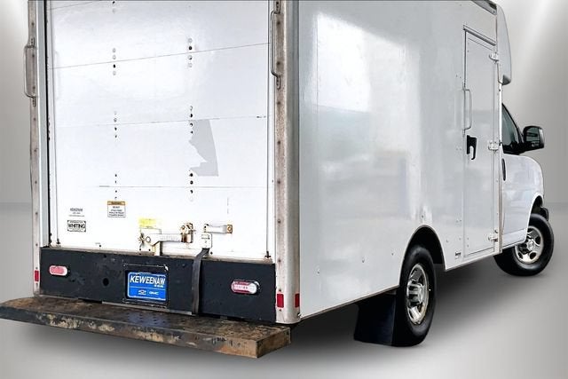 2021 Chevrolet Express Cutaway 3500 Work Van