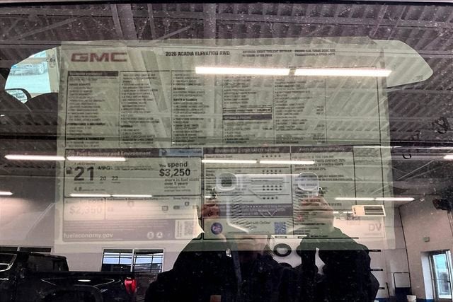2026 GMC Acadia Elevation