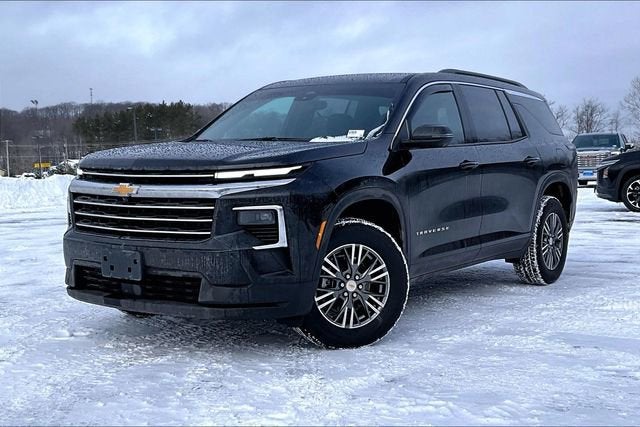 2024 Chevrolet Traverse LT