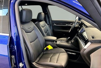 2025 Cadillac XT6 Premium Luxury