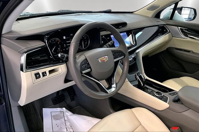 2025 Cadillac XT6 Premium Luxury