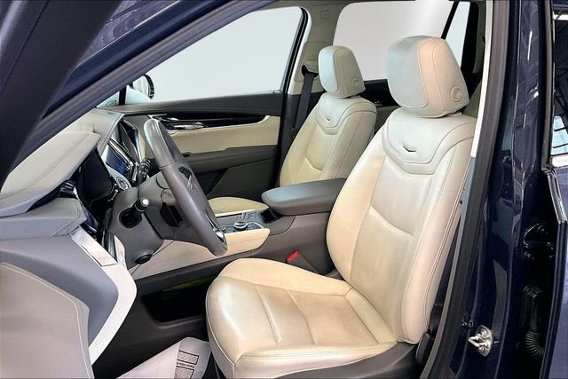 2025 Cadillac XT6 Premium Luxury