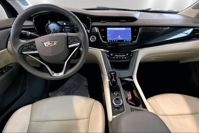 2025 Cadillac XT6 Premium Luxury