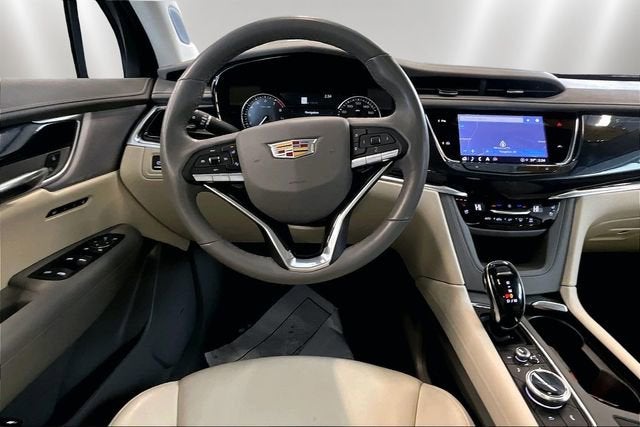 2025 Cadillac XT6 Premium Luxury