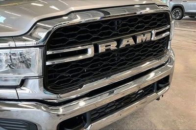 2020 RAM 3500 Tradesman Regular Cab 4x4 8' Box