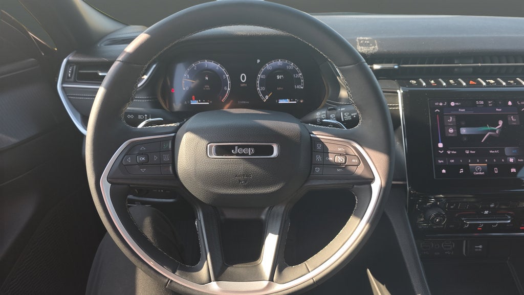 2024 Jeep Grand Cherokee L Altitude 4x4