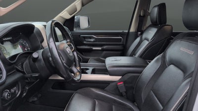 2020 RAM 1500 Laramie Crew Cab 4x4 5'7" Box