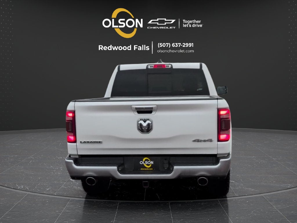 2020 RAM 1500 Laramie Crew Cab 4x4 5'7" Box