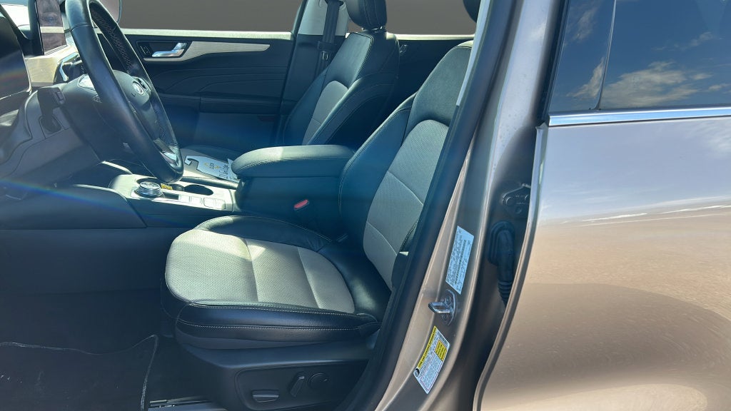 2021 Ford Escape Titanium