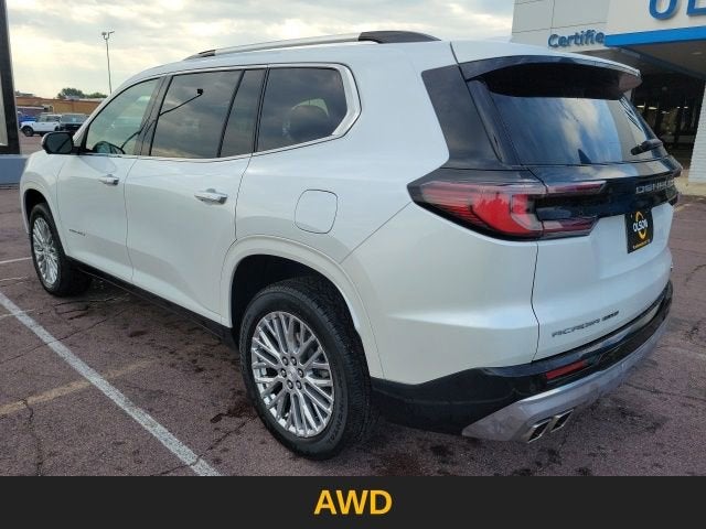 2024 GMC Acadia Denali