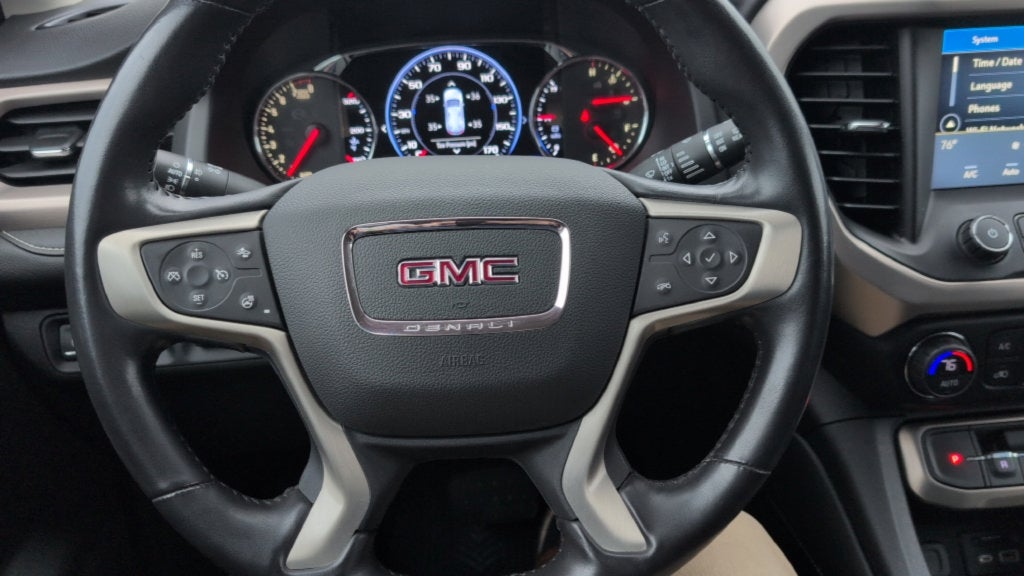2022 GMC Acadia Denali