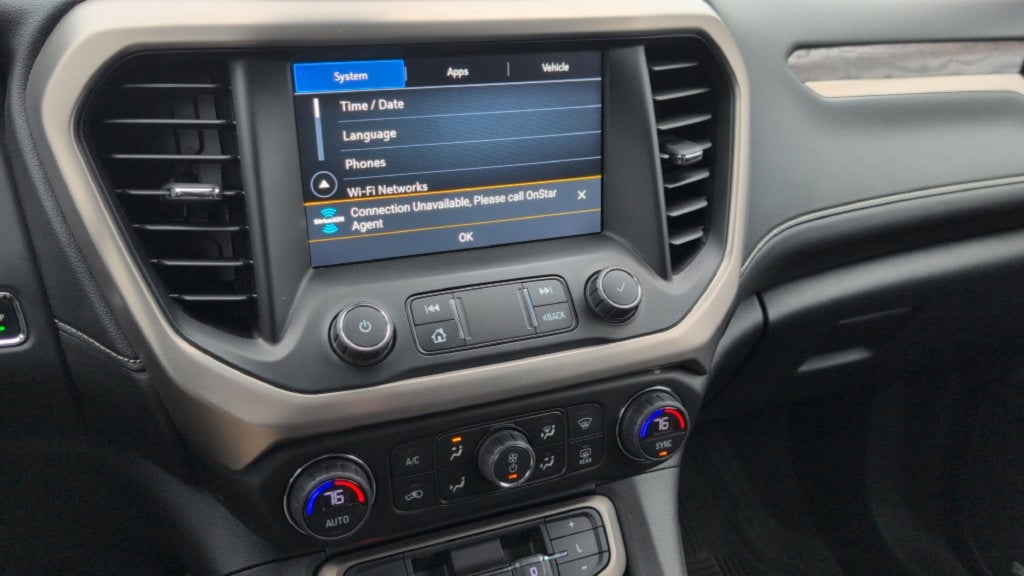2022 GMC Acadia Denali