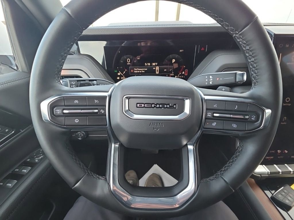 2025 GMC Yukon Denali