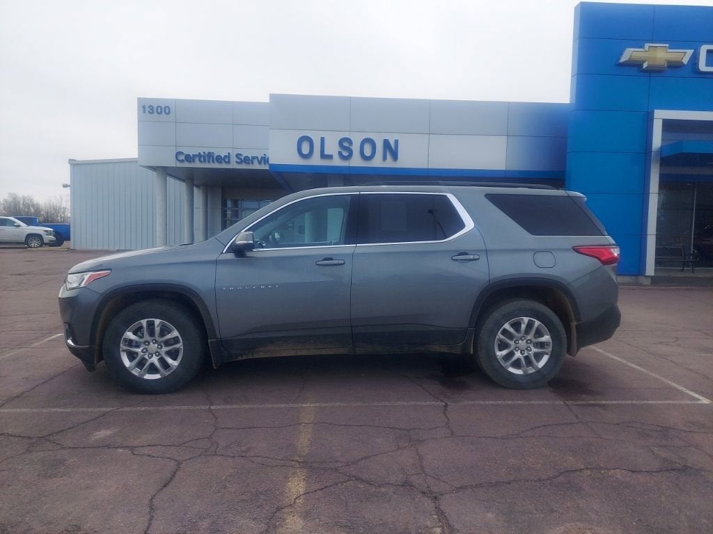 2021 Chevrolet Traverse LT Cloth