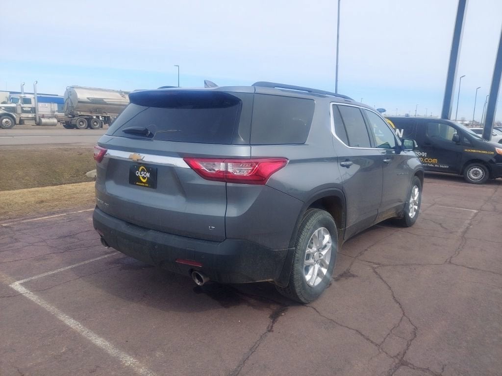 2021 Chevrolet Traverse LT Cloth